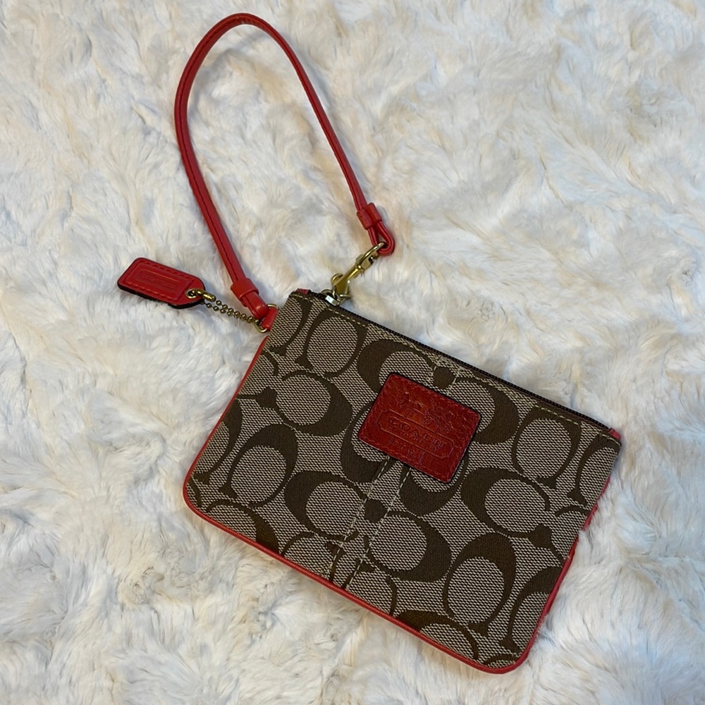 Coach wristlet. Like new!